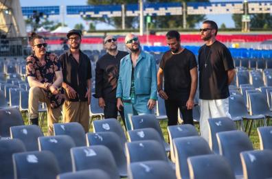 Negramaro, 20 anni di emozioni e successi nel concerto nell'aeroporto militare di Galatina