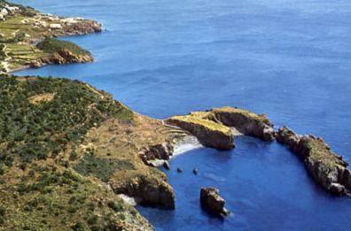 Tutti sull’onda di «Linea Blu» per ammirare le meraviglie di Milazzo e delle isole siciliane