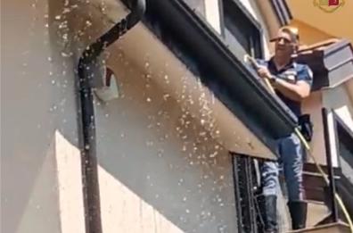 Lagonegro, casa a fuoco durante il barbecue di Ferragosto: famiglia salvata