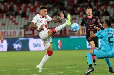 Bari-Palermo: il match al cardiopalma finisce 0-0. Mignani: «Ragazzi eroici»  LE INTERVISTE
