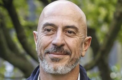 Lecce: Roberto Ciufoli sulle tracce di Calvino con «Le città… visibili»