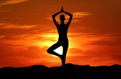 Barletta, «Salute in movimento» al castello lo Yoga Fest
