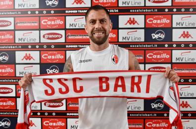 Bari, tegola sui biancorossi: rottura del crociato per Menez, dovrà operarsi