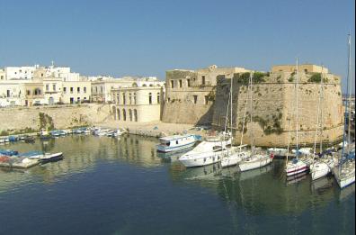 «Gallipoli non è un mostro»: il sindaco Minerva replica a muso duro