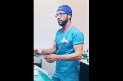 Finto chirurgo dei vip con la terza media, il 43enne arrestato aveva rubato l'identità a un medico salentino