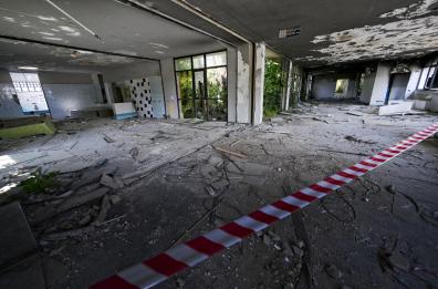 La formazione dei ragazzi schiavi dello smartphone e la banalità del male