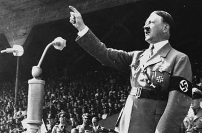 Documenti e immagini inedite per narrare la follia nazista