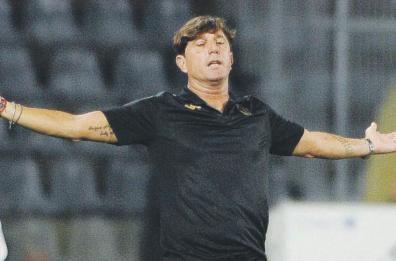 Calcio, Maran: «Questo Bari può sognare in grande» 