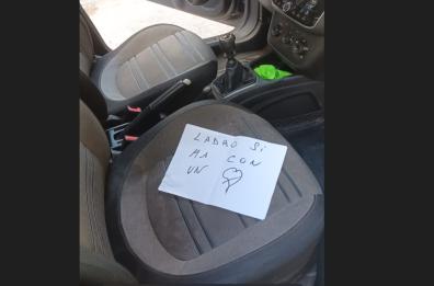 «Ladro sì, ma ho un cuore»: a Foggia malvivente fa ritrovare auto rubata con abito da sposa all'interno