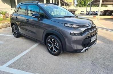 Recuperata l'auto rubata dopo un lungo inseguimento nella Bat