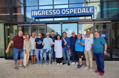 Comedy Ring dell'Alta Murgia, comici in visita in ospedale per strappare sorrisi