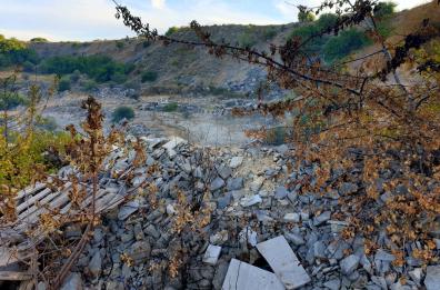 Trani, la cava ha ripreso a esalare fumi nauseabondi: adesso chi interviene?