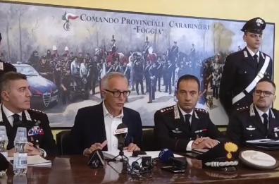 Omicidio tabaccaia a Foggia, bimbo di 7 anni telefona ai carabinieri: «Grazie». Presunto omicida in isolamento in carcere