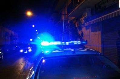 Lecce, assalto armato in una villa di via Adriatica: proprietari minacciati e rapinati