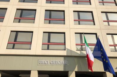 Bari, «cocaina in auto per incastrare l'amante»: nei guai gli avvocati Loprieno e Filograno 