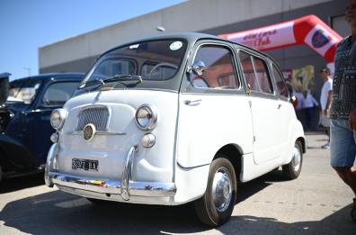 Alla Fiera del Levante di Bari, auto e moto storiche in memoria di Ambrosi