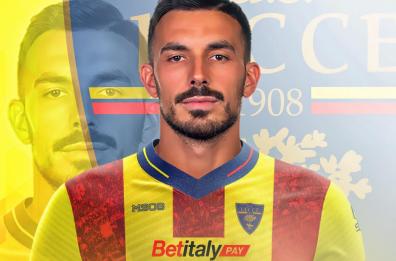 Lecce, Sansone firma e inizia la sua avventura con la maglia numero 11