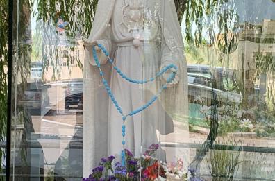 Bari, rubano statua e rosario benedetto della Madonna di Medjugorie