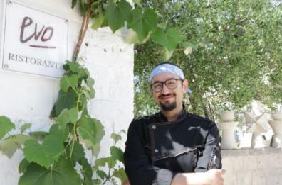 Alberobello, ristoratore ammette l'errore nello scontrino e si scusa: «Per 4 euro in più, vi offro la cena»