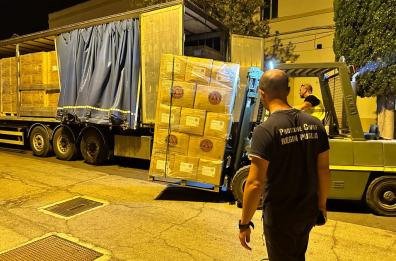 Brindisi, partita stamattina nave Marina Militare con aiuti per la Libia