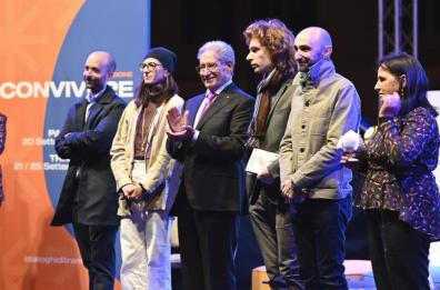 Concorso letterario «Fondazione Megamark», venerdì il vincitore premiato da Neri Marcorè