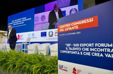 Bari, per supportare l'export delle pmi pugliesi firmato un protocollo di intesa 