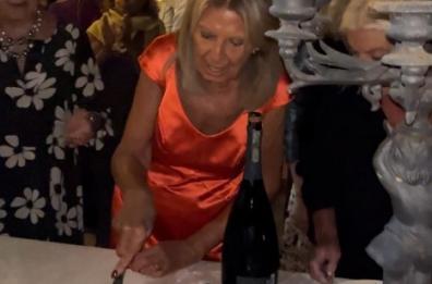 Lecce, gli 80 anni di Adriana Poli Bortone: «Finalmente posso ballare ed essere me stessa»
