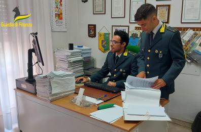 Barletta, false assunzioni per aiutare a ottenere la disoccupazione: 9 indagati