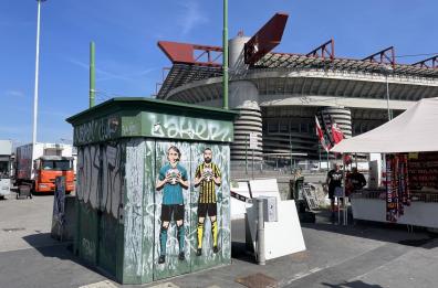 Cancellati allo stadio San Siro i murales dell'artista salentino Palombo