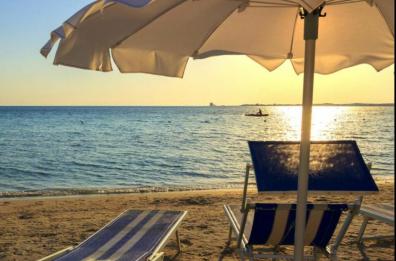 Costa pugliese colonizzata dai lidi balneari? «Macché: occupato meno del 10%»