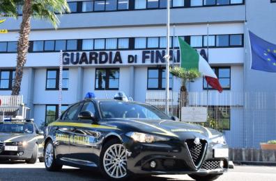 Taranto: bancarotta, truffa ed evasione, la Gdf sequestra 750mila euro 