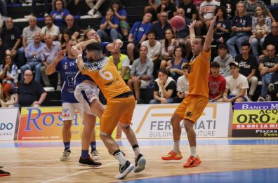 Pallamano, Fasano e Conversano a punteggio pieno dopo tre giornate