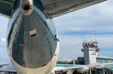 Nuovo aeromobile a Foggia: atterra al Gino Lisa un Embraer 190-200 IGW