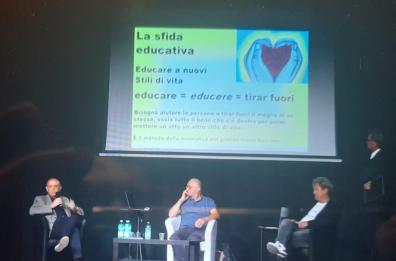 Cambiare lo stile di vita, ad Andria ne ha parlato lo scrittore Adriano Sella
