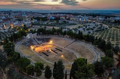 Economia della bellezza, la Puglia riparta dal teatro latino