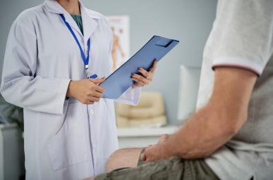 Bari, l'odissea di un paziente col morbo di Crohn: «Il Policlinico già mi cura, perché le visite altrove?»