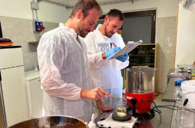 Conversano, carruba al posto del cacao e il cioccolato diventa «green»