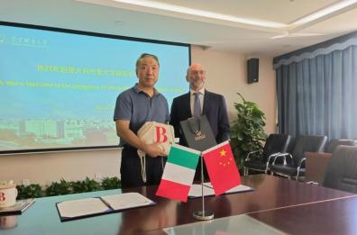Accordo tra Pechino e Bari per un nuovo corso di laurea in Biotecnologie
