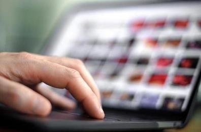 Pedopornografia tra Taranto e Lodi: su cellulare di un 33enne migliaia di video
