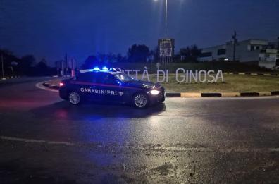 Ginosa Marina, botte alla compagna colpita anche con la gamba di un tavolo: 38enne in manette