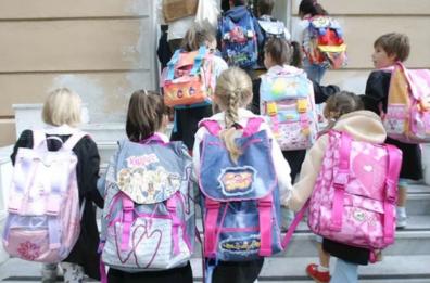 Bari, troppi stranieri in classe: genitori di quattro alunni chiedono il trasferimento
