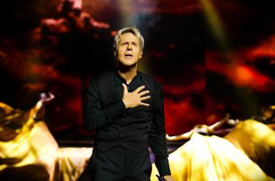 Claudio Baglioni torna a raccontare l’amore, doppio appuntamento a Bari