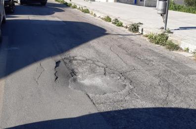 Lecce, dopo una caduta per strada chiesto risarcimento da oltre 600mila euro al Comune
