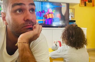 «The Walking Dad», il racconto del papà «social» barese Abbaticchio diventa un libro