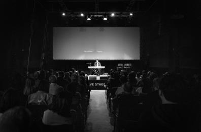 «New York Solo Andata», a Taranto la proiezione esclusiva del docufilm sul «sogno americano»