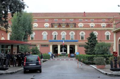Taranto, tangenti in Marina: ricorso del pm, «Ufficiali colpevoli di concussione»