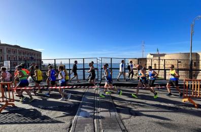 «Taranto nel cuore»: grande partecipazione per l'Half Marathon del Mediterraneo
