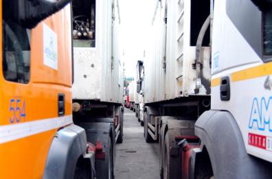 Bari, in arrivo 116 nuovi mezzi per spazzamento rifiuti e porta a porta 