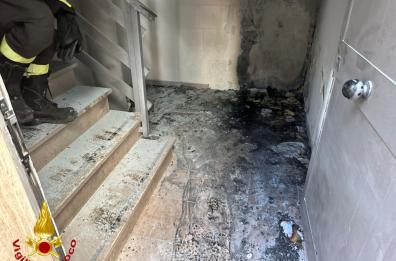 Mesagne, incendio in casa famiglia: salvati sette bambini e due adulti