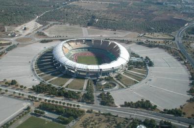 Bari, «Aggredì tre poliziotti allo stadio San Nicola»: dopo 10 anni il Parigino finisce ai domiciliari
